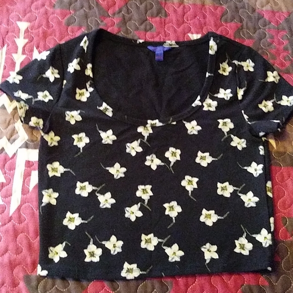 Lilly crop top - Picture 2 of 5